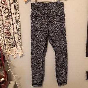 lululemon leggings!!